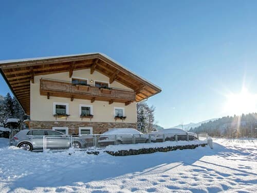 Spacious Chalet near Ski Area in Itter