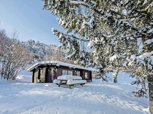 Spacious Chalet near Ski Slopes in Worgl