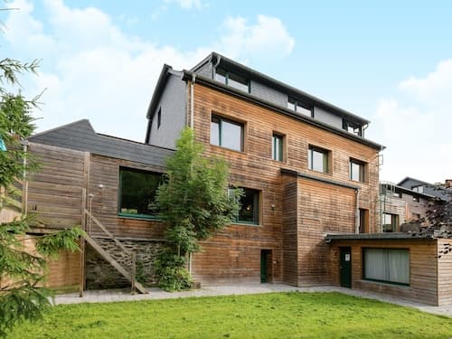 Large Group House with Welness Equipment & Swimming Pool near Malmédy