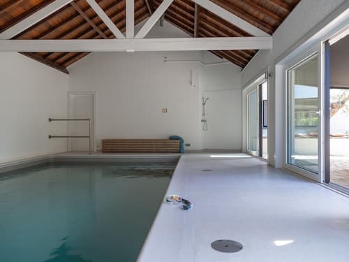 Charming Villa With Indoor Swimming Pool, Near the Beach and Town Centre