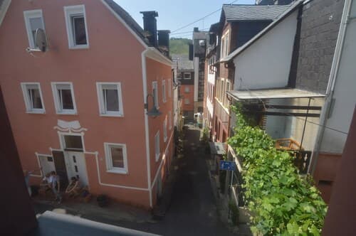 Lovely Modern Apartment, Near the Mosel, Shops and Restaurants