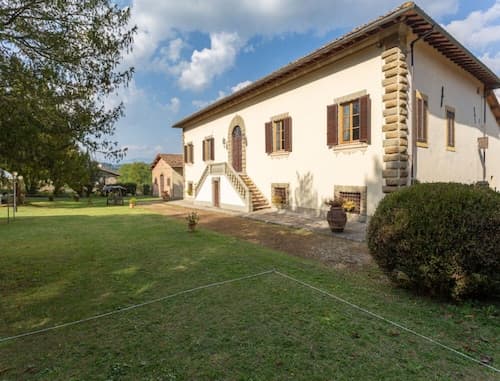 Villa in Mugello Hills With Private Pool