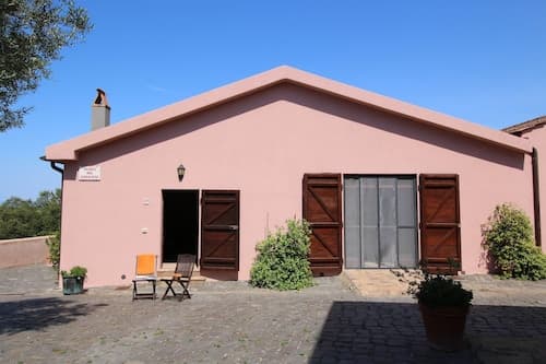 Farmhouse Montalto Near Sandy Beaches