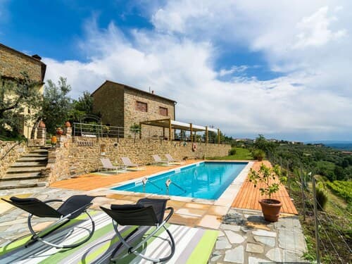 Farmhouse in Vinci With Pool and Tuscan Views