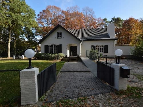 Spacious Villa Near Arcen in a Wooded Area