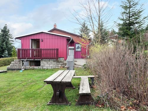 Quaint Holiday Home in Güntersberge near Lake