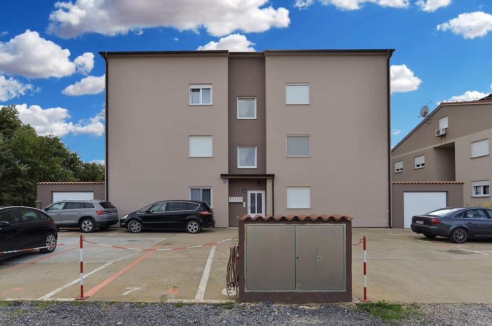 Apartment 1977