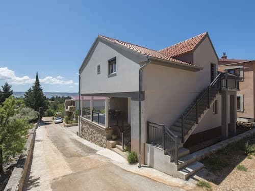 Nice Apartment With Private Roofed Terrace, Near the Sea and National Park