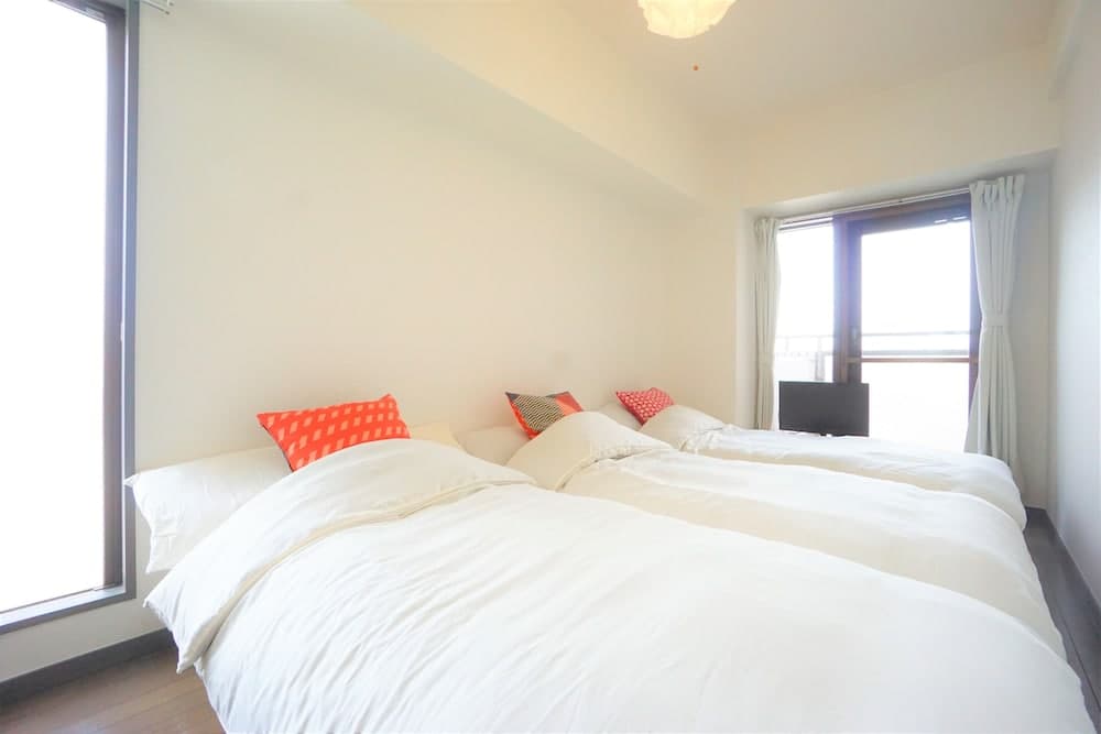 Terry's Apartment Shinsaibashi East I G12F
