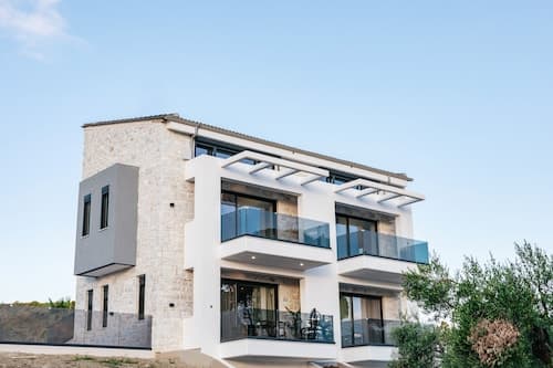 Cocooning Suites by Blue Carpet