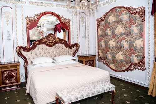 Hotel Lion