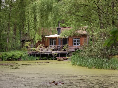 Delightful Chalet in Opglabbeek near Lake