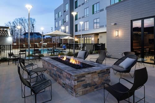 Courtyard by Marriott Charlotte Steele Creek