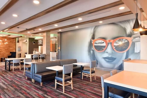 La Quinta Inn & Ste by Wyndham Wisconsin Dells- Lake Delton