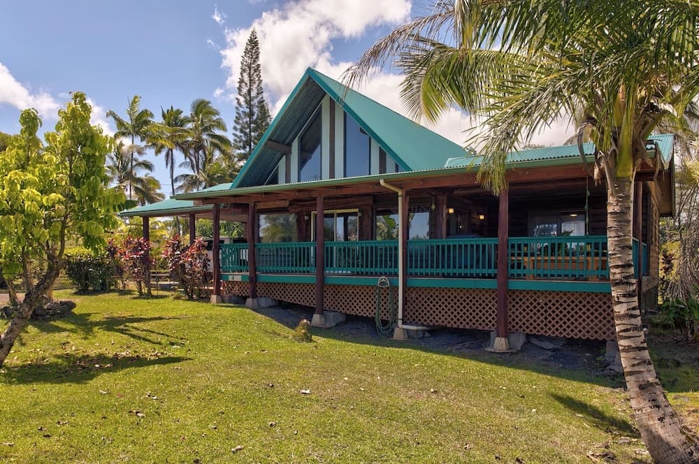 Hale Anuenue Nuku - The Rainbows End 3 Bedroom Home by RedAwning