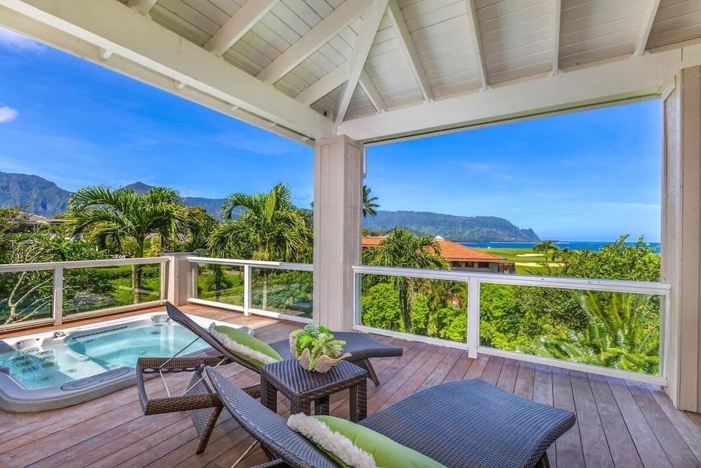 Punahele 3 Bedroom Home by RedAwning