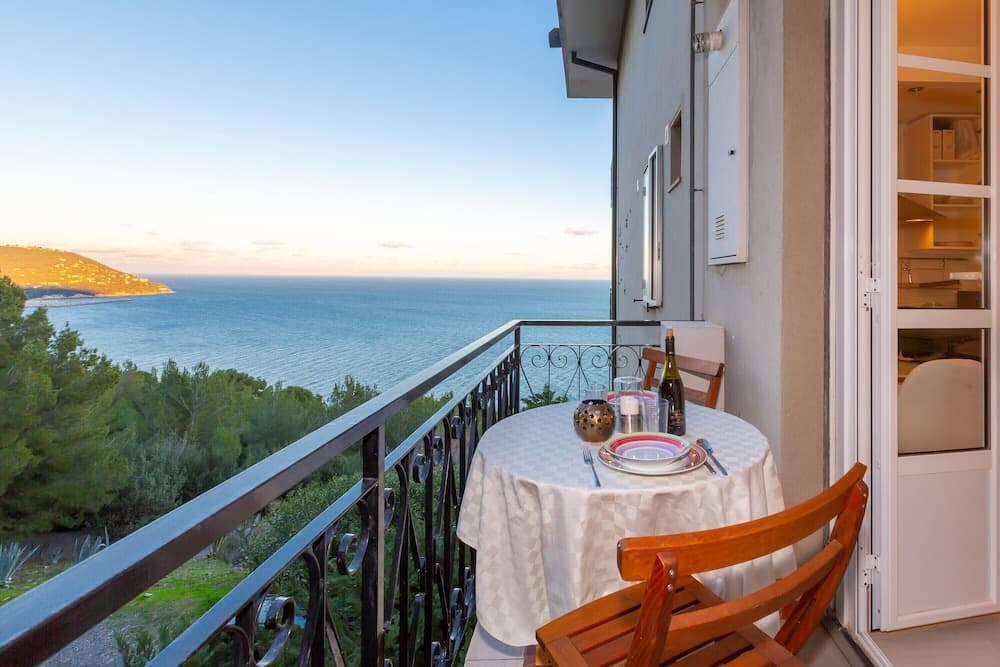 Cervo Piccolo Incanto With Parking