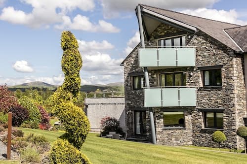 The Penthouse @ Carus Green