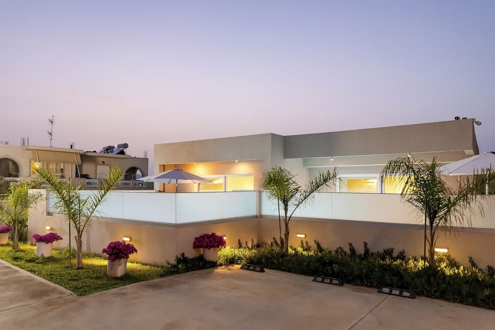 Sarpidon Suites