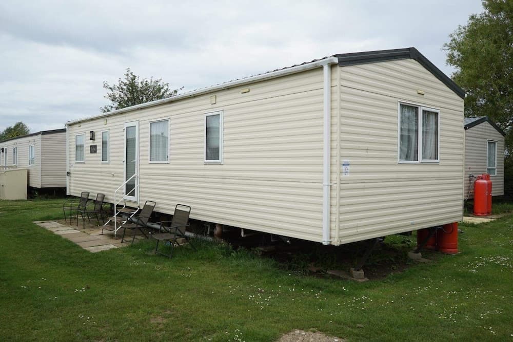 Pets go Free 3 Bedroom Caravan at Heacham Beach