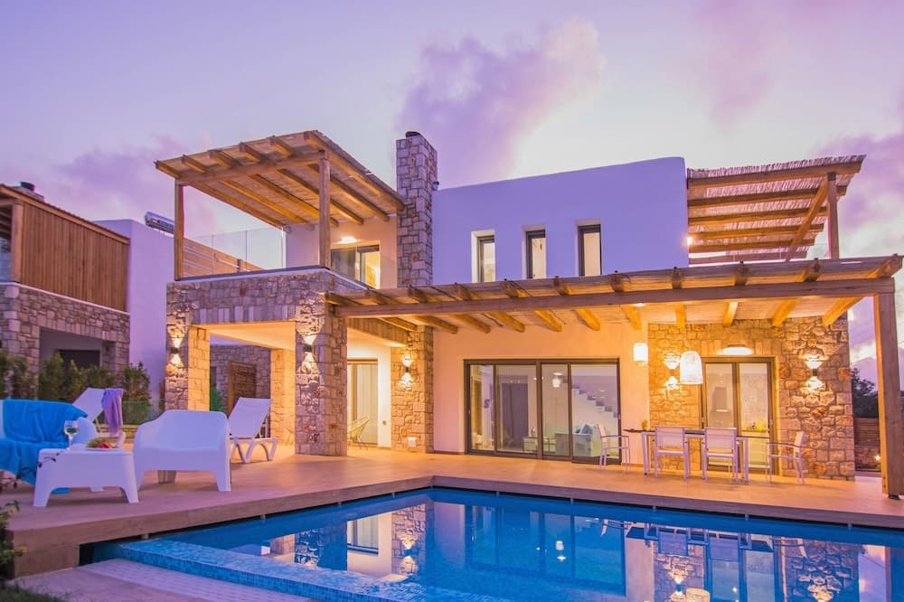 Ikaros Villa