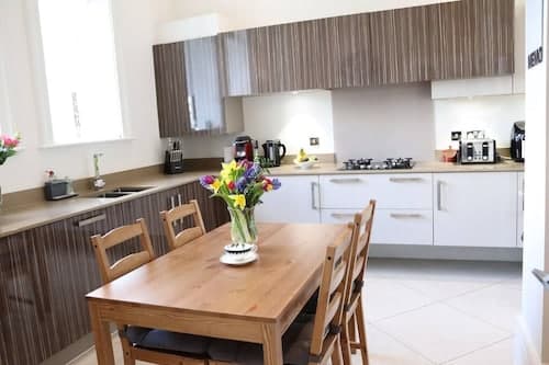 Menston Manor - Stunning Location