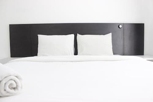 Stylish Studio Room Grand Asia Afrika Apartment