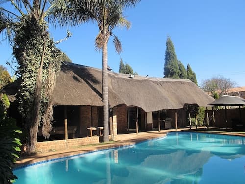 Aero Guest Lodge