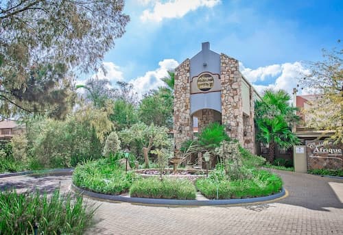 Afrique Boutique Hotel O.R. Tambo