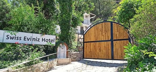 Swiss Eviniz Hotel