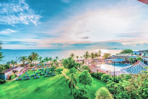 Pinnacle Grand Jomtien Resort and Beach Club