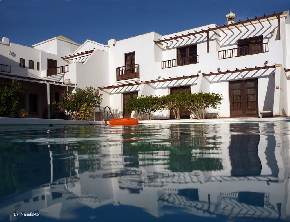 Apartamentos La Laguneta