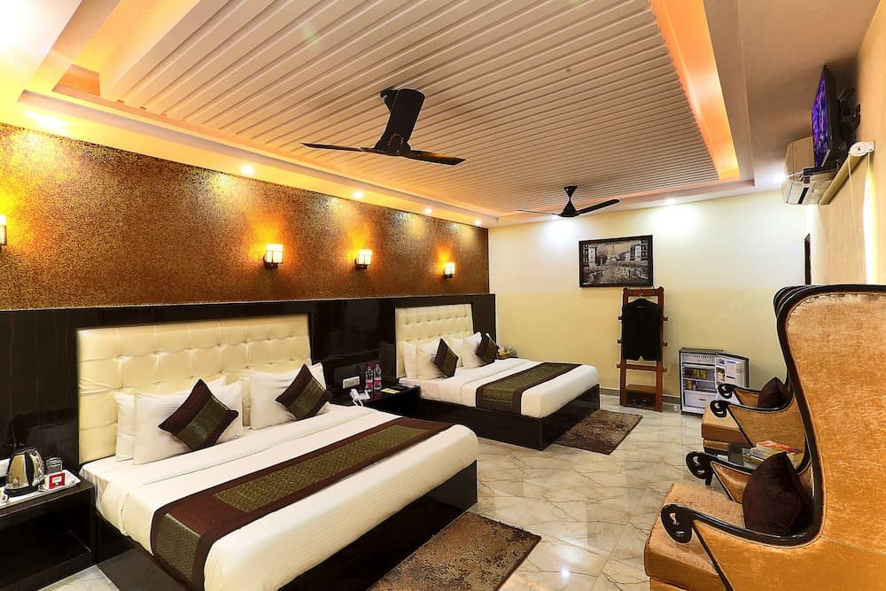 Airport Inn