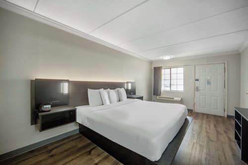 Motel 6 San Antonio, TX – I-35 North Corridor