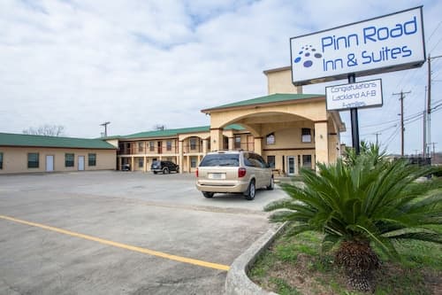 Pinn Road Inn and Suites