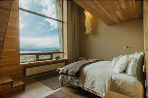 Tierra Patagonia, Beckons