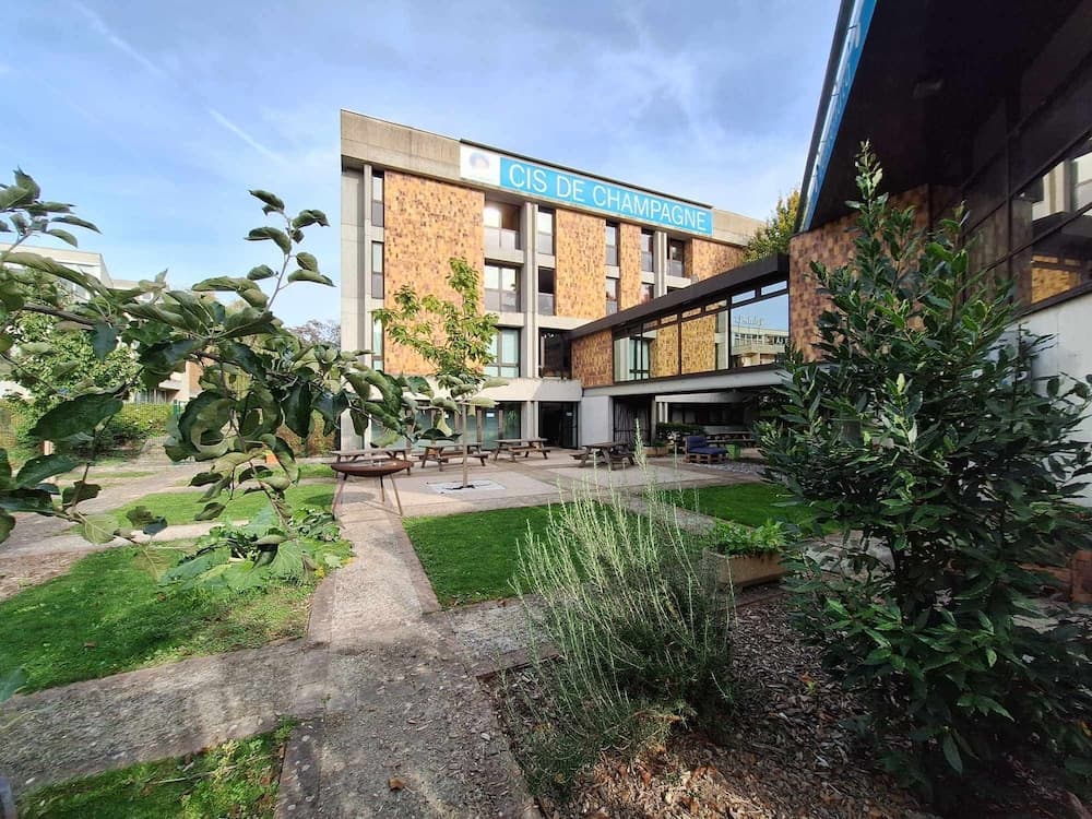 Cis De Champagne - Hostel