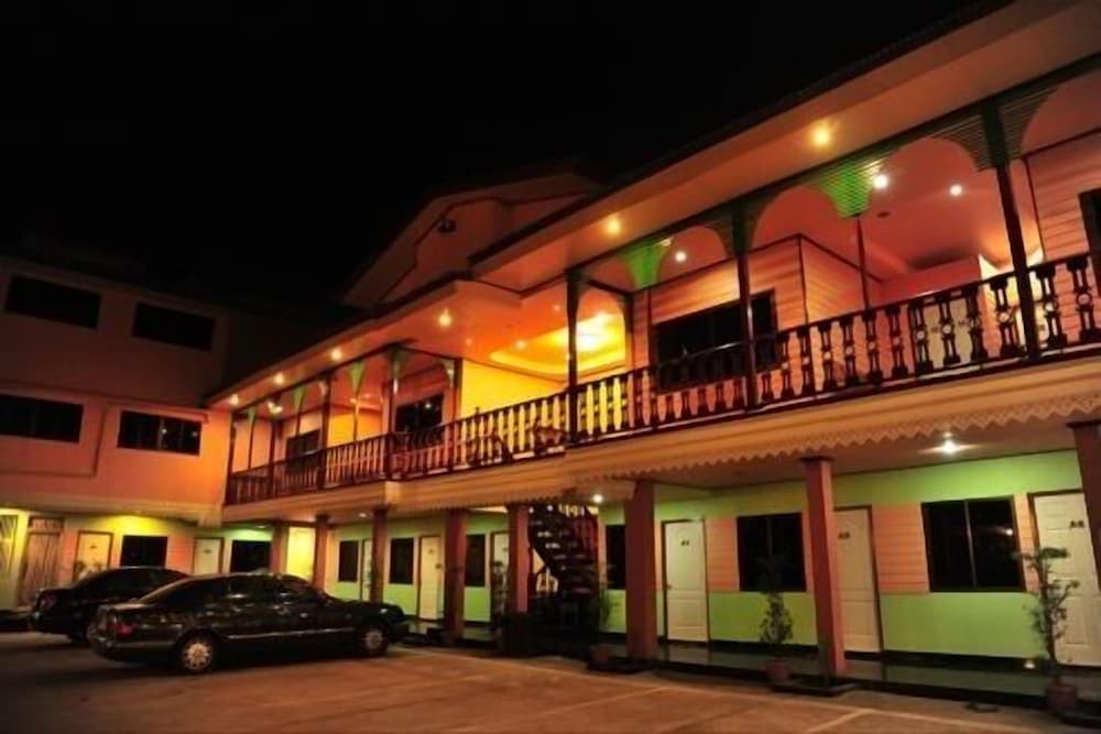 Magic House Hostel