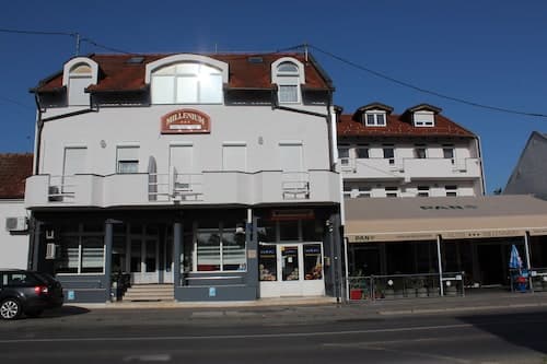 Hotel Millennium