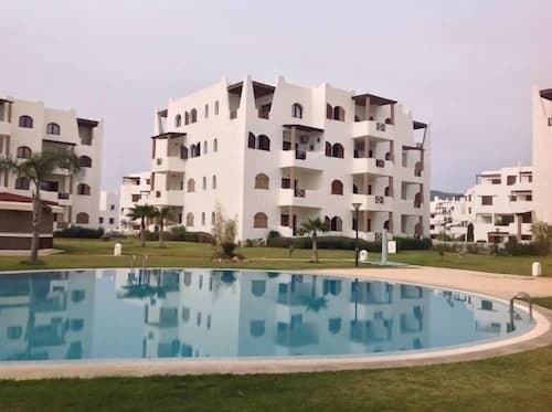 Mangle vue sur Piscine