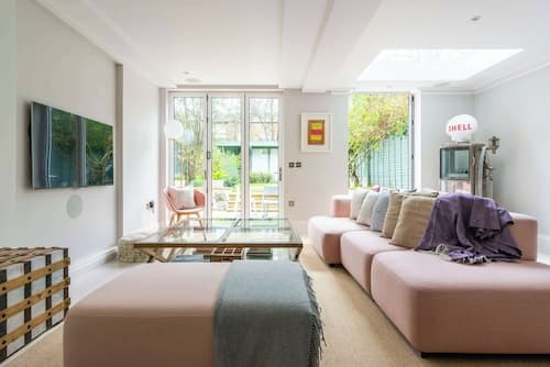 Fantastic 4 Bed House in Iconic Camden