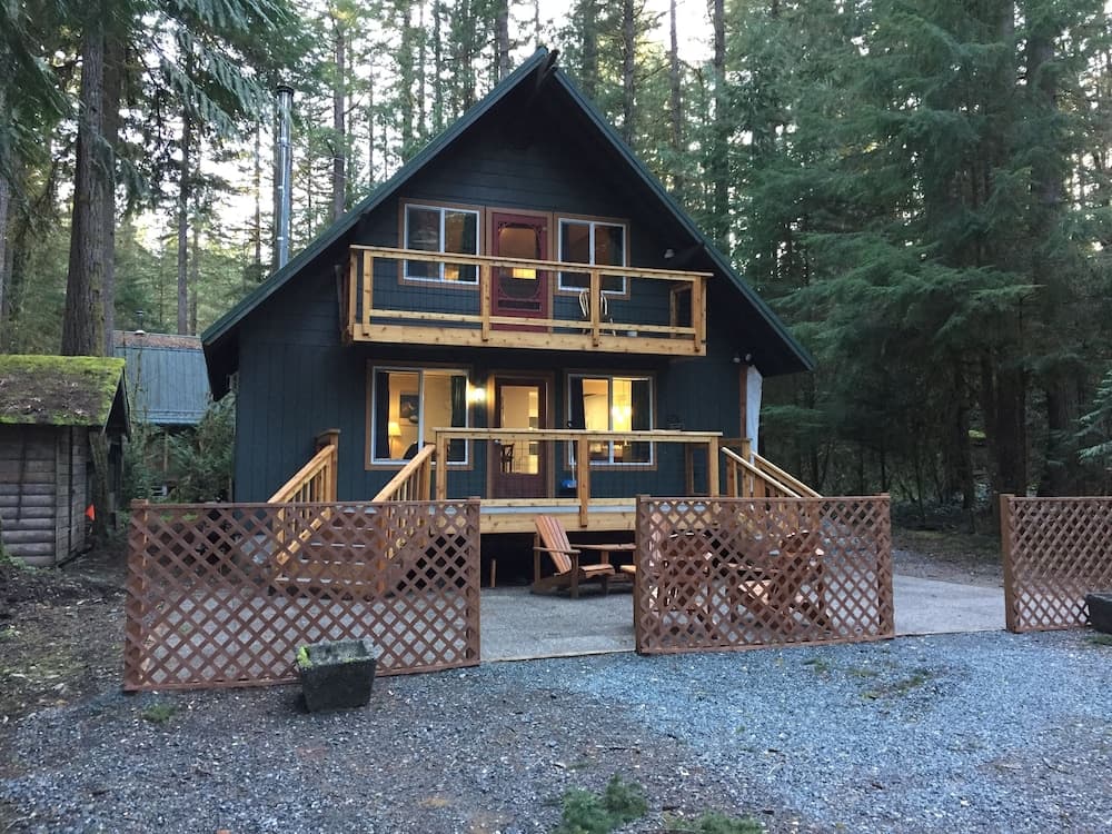 49SL - Hot Tub - WiFi - Fireplace - Sleeps 10