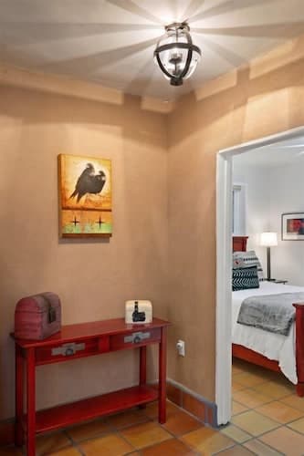 Casa Carmen Zia - Comfortable East Side Elegance - NEW Listing