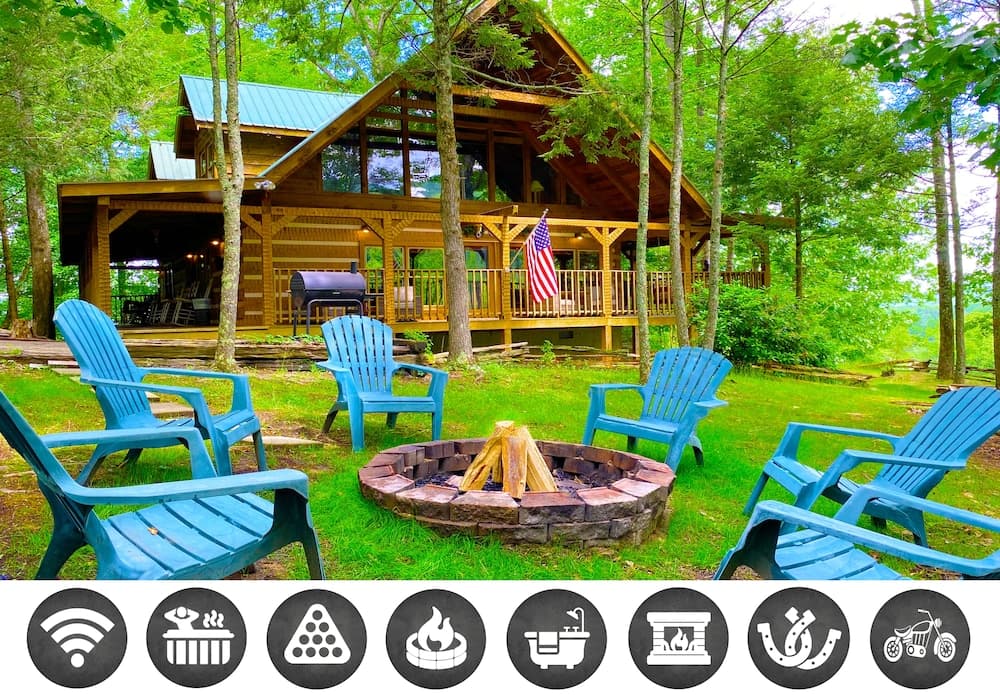 Big Kahuna Lodge 3 Bedroom Cabin by RedAwning