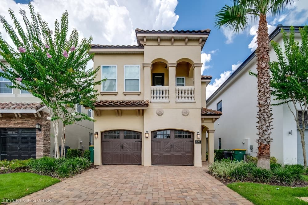 Elegant 5 BD, 5 BH Villa