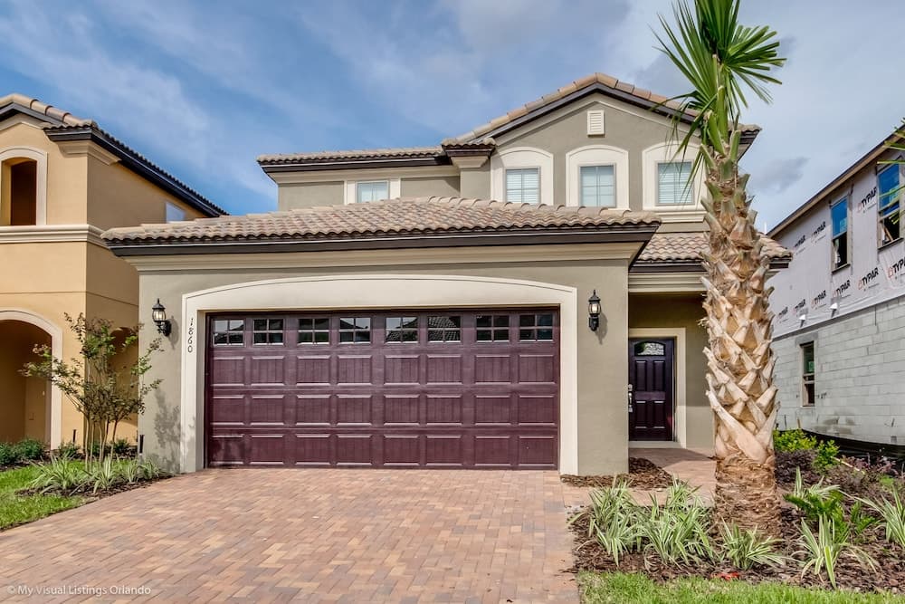 5 Bed 5 Ba Villa with Game Room, Pool & Spa