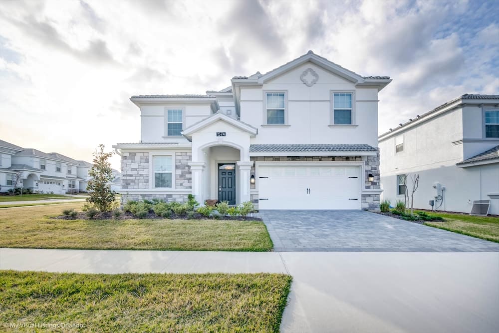 8 Bdrm Villa W Game Room and Cinema