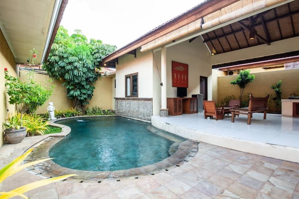 PB - Villa 3 - 3BR · 3-BR Private Pool Villa Walk to Seminyak Beach