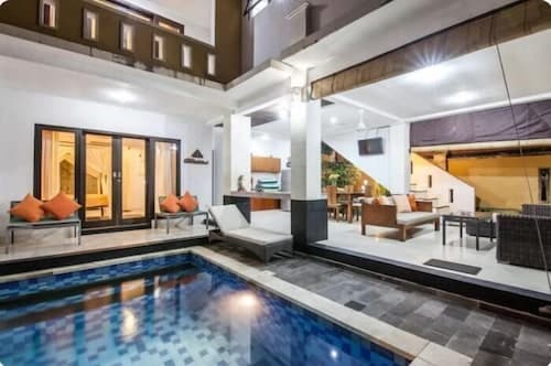 SMV . 6-BR · 6BR Pool Prime Area Walk to Beach N Shops Legian