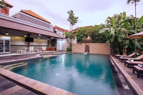 SMV - garden - 8-BR · 8BR Garden Villa Walk to Beach and Shops Legian